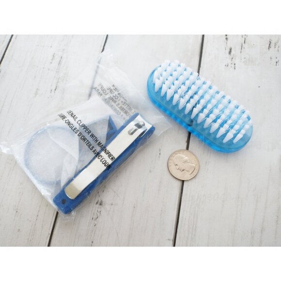 Avon Toenail Clipper with Magnifier New Footworks Pedicure Kit + Nail Brush - Picture 2 of 12